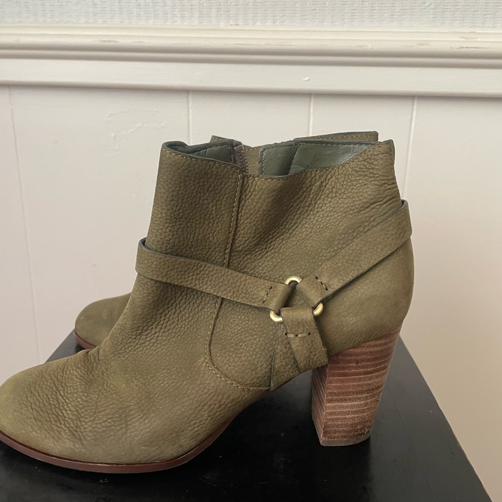 Cole Haan Green Ankle Boots with Classic Western Style